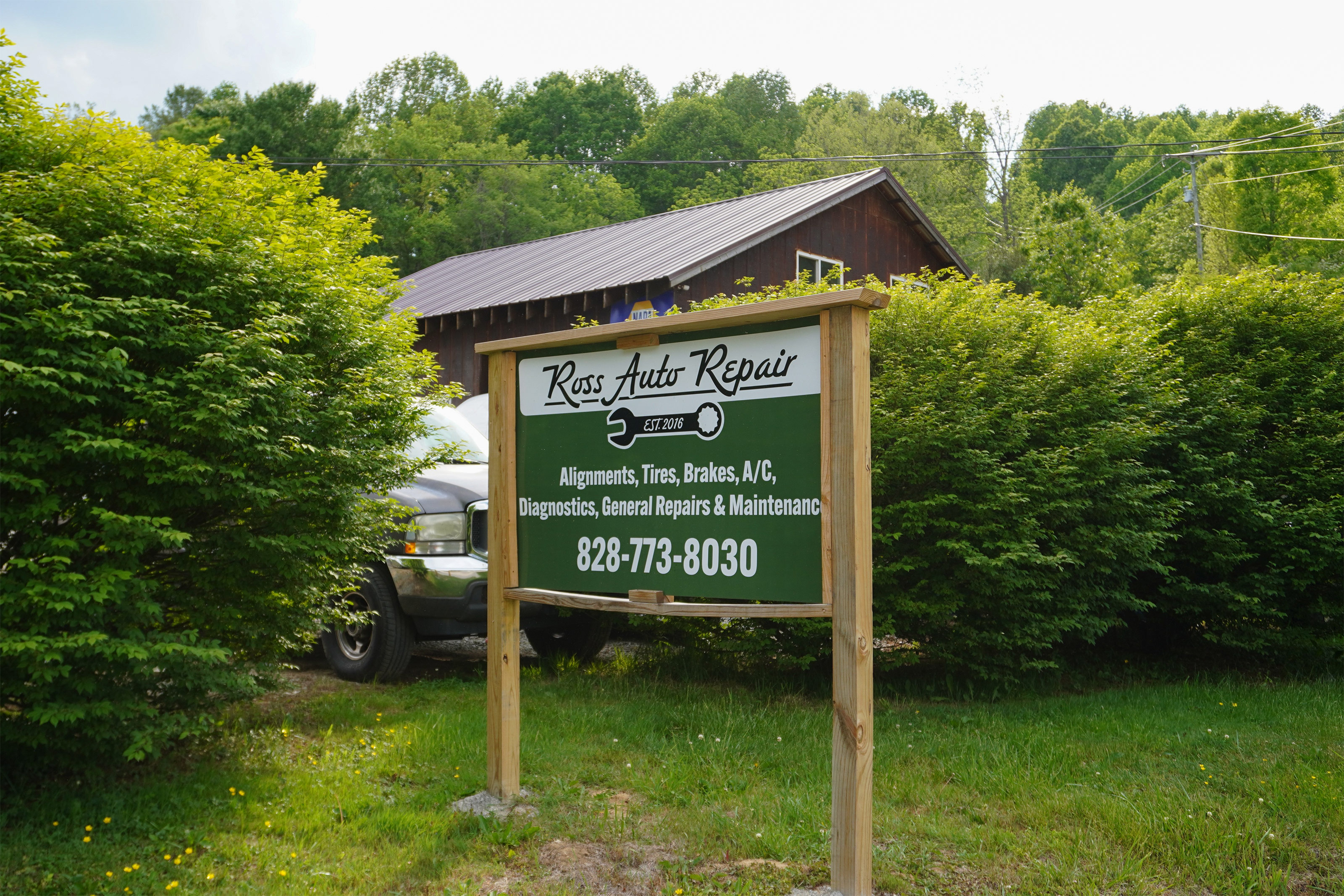 tobiassen_04 A sign for Ross Auto Repair, owned by Ross and Rebecca Tobiassen.